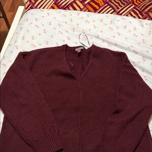 Women’s oversized burgundy sweater
